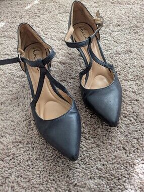 Abella true Comfort Blue Pointed T-Strap Heels